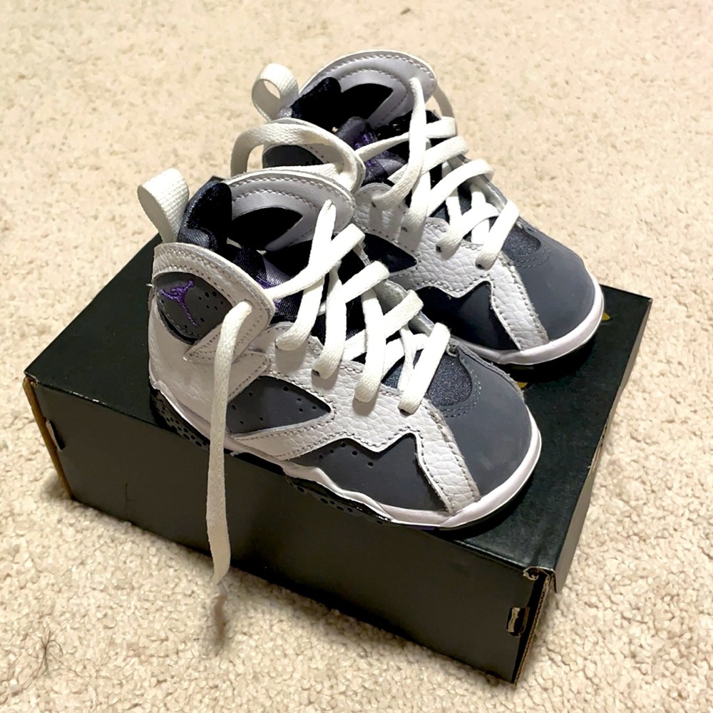 Jordan 7 Retro White/Varsity Purple